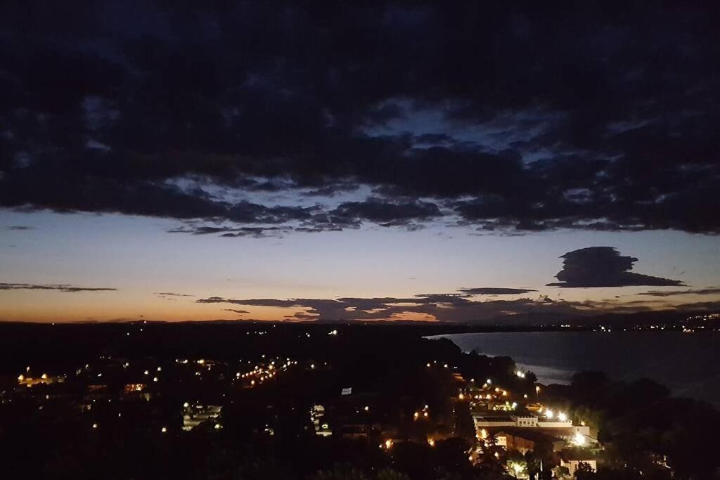 Bellavista La Tua Romantica Vacanza Sul Trasimeno Castiglione del Lago Luaran gambar