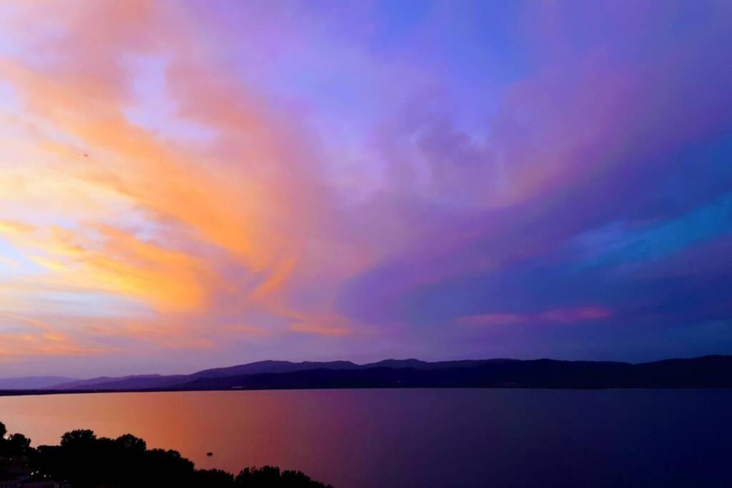 Bellavista La Tua Romantica Vacanza Sul Trasimeno Apartment Castiglione del Lago Luaran gambar