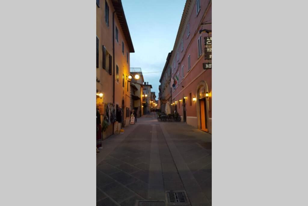 Bellavista La Tua Romantica Vacanza Sul Trasimeno Castiglione del Lago Luaran gambar